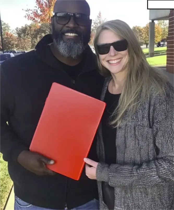 I RESCUED A MAN IN A STORM 20 YEARS AGO – HE KNOCKED ON MY DOOR YESTERDAY HOLDING A FOLDER IN HIS HANDS