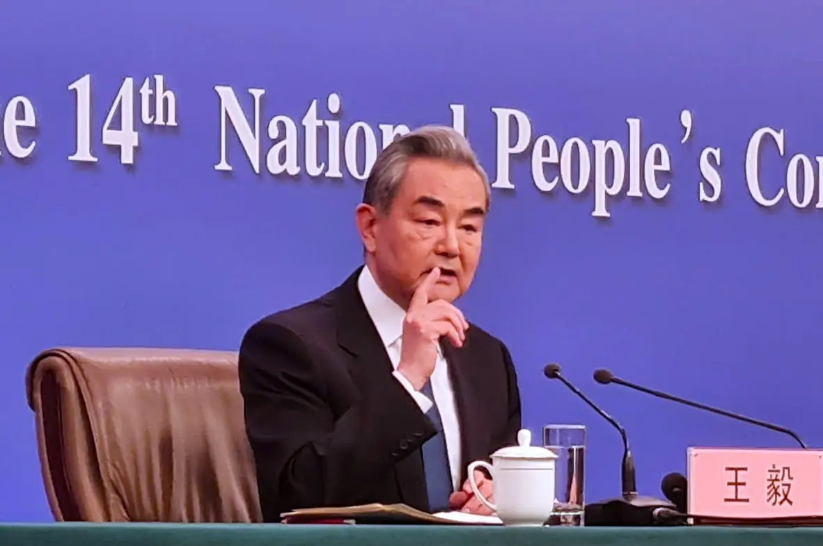 Chinese Foreign Minister Proposes Five Principles for Addressing the Iran Issue