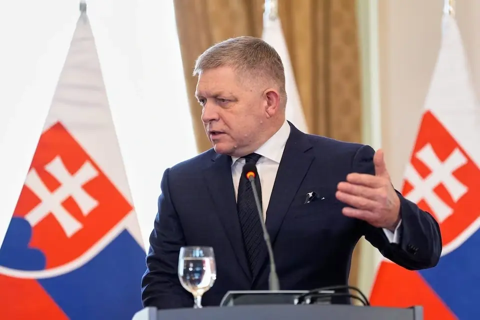 Slovakia Threatens to Block EU Aid for Ukraine