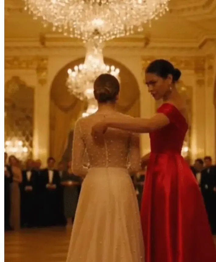 They humiliated her in front of 200 guests, but they didn’t know whose daughter she was