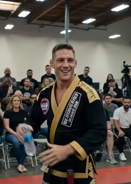 A Cocky Black Belt Humiliated a Quiet Black Woman — Then He Challenged the Wrong Fighter
