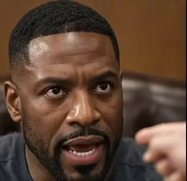A Bailiff Ordered a Man Out of the Judge’s Chair — Then the Court Clerk Walked In With His Morning Docket