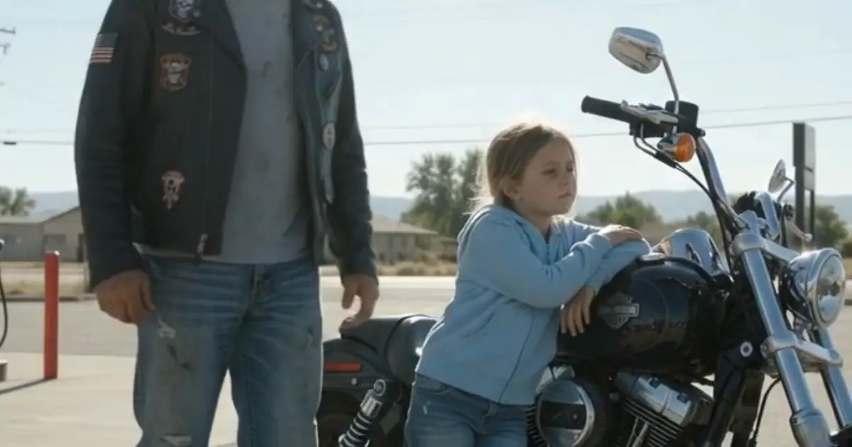 The Girl Who Wouldn't Let Go of the Motorcycle. What Was Hidden Beneath the Tank Changed Everything