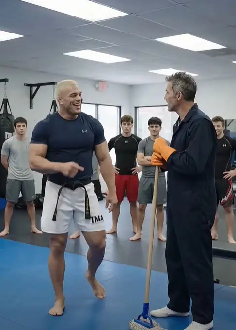 The Fighter Picked the Old Janitor for Laughs — Then the Janitor Asked, “Want Me to Go Easy?”